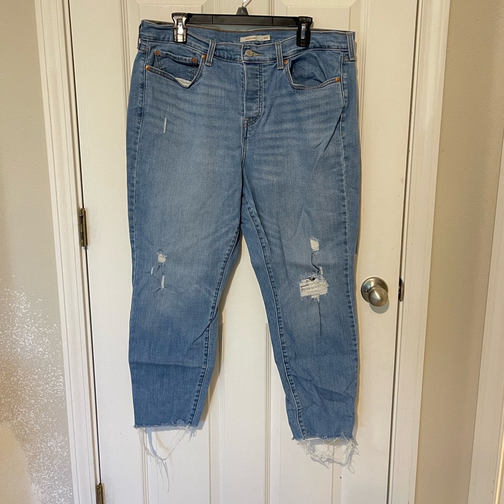 Wedgie Skinny Levi Light Distressed Jeans Size 18W